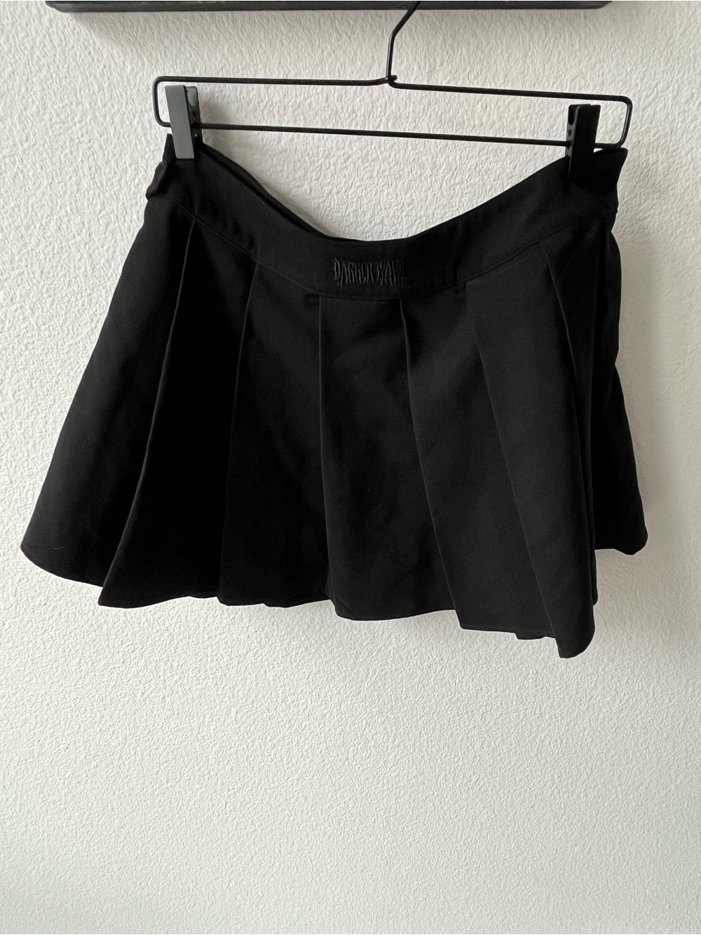 FILTER ASYMMETRICAL PLEATED SKIRT Black Mini-Darker Wavs, Dolls Kill - Picture 4 of 7